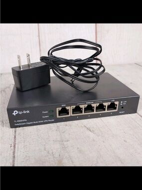 TP-Link Black Multi-WAN Gigabit VPN Router with Power Adapter
